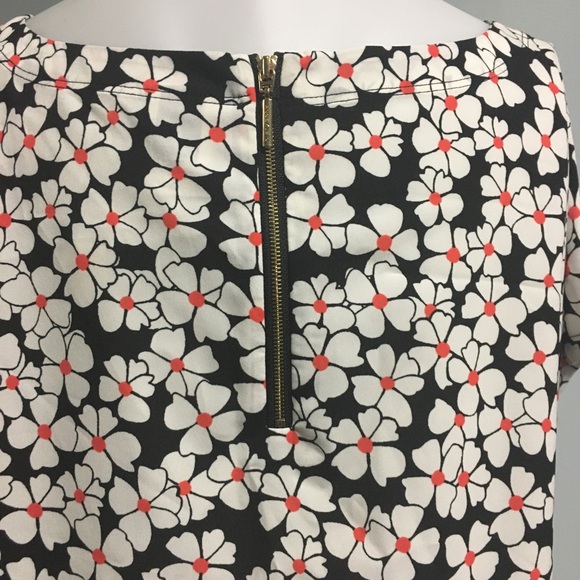 Anne Klein Short Sleeve Floral Mid Length Blouse - Picture 4 of 7